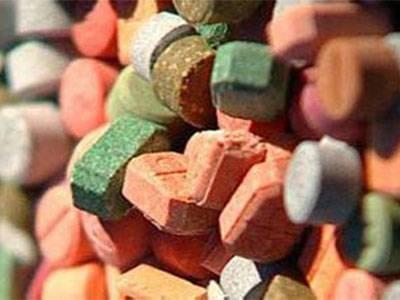 1587364062200269.jpg 六角毒品.jpg